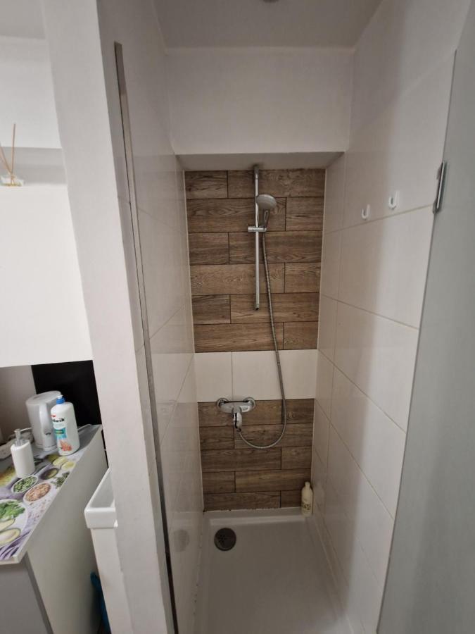Underground Rooms Warsaw Ngoại thất bức ảnh