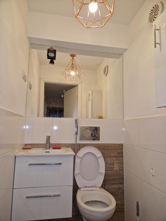 Underground Rooms Warsaw Ngoại thất bức ảnh