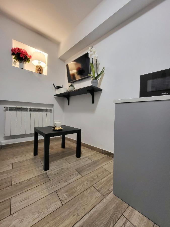 Underground Rooms Warsaw Ngoại thất bức ảnh