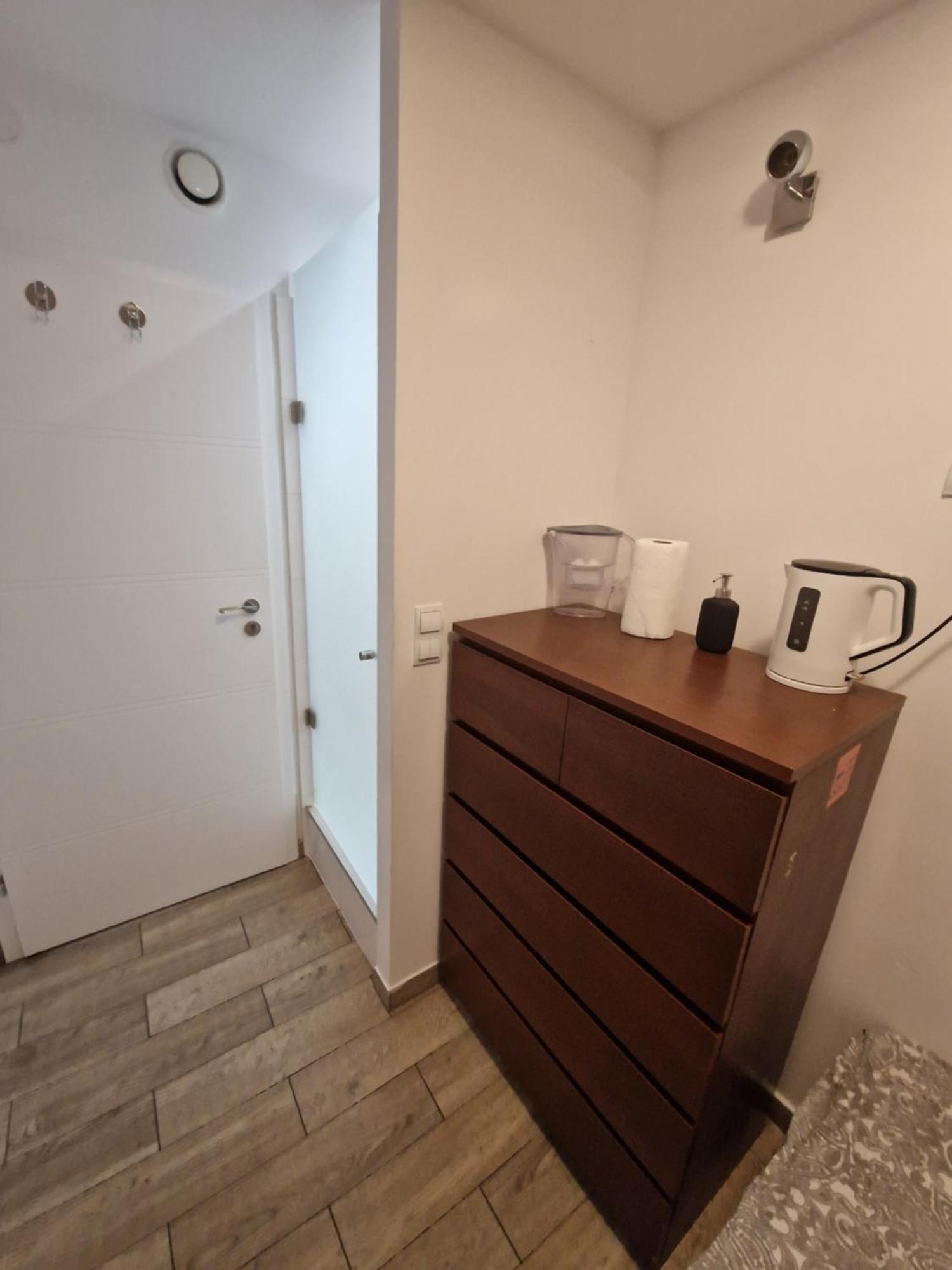 Underground Rooms Warsaw Ngoại thất bức ảnh