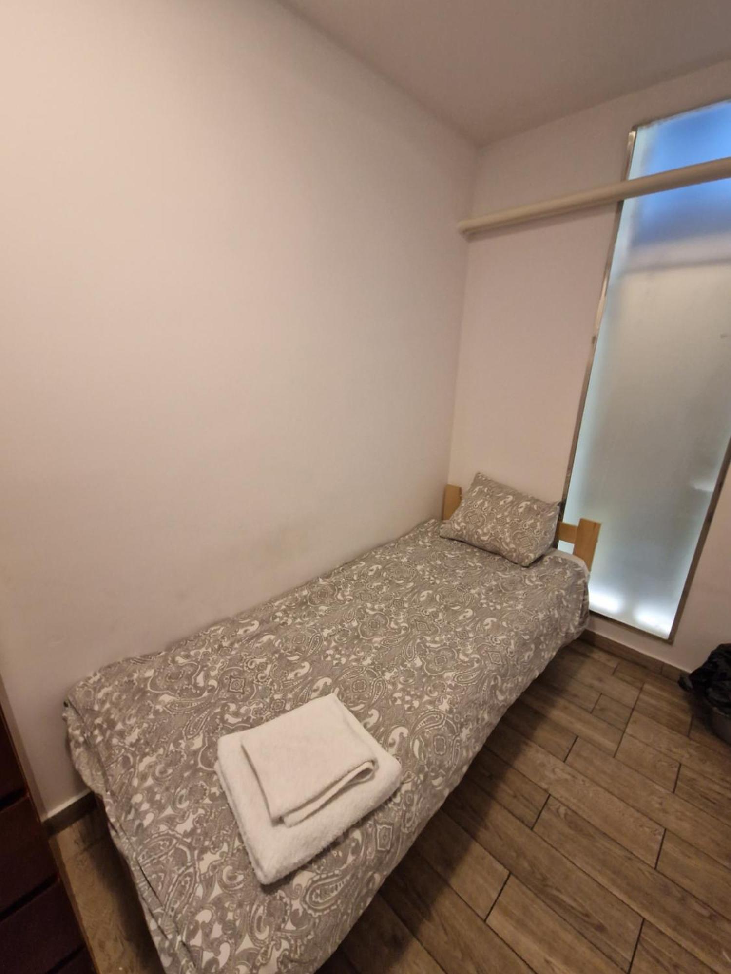 Underground Rooms Warsaw Ngoại thất bức ảnh